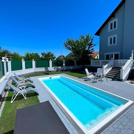 Luxurioeses Apartment Mit Pool Wien Eksteriør bilde