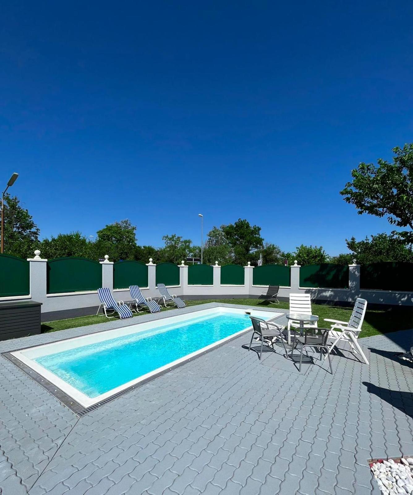 Luxurioeses Apartment Mit Pool Wien Eksteriør bilde